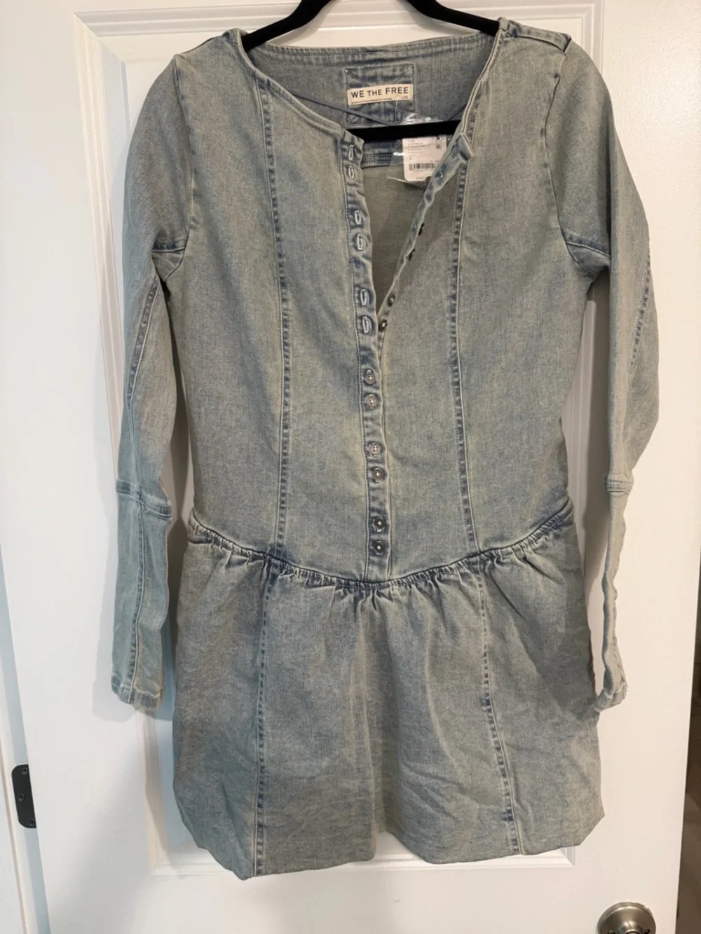 We The Free Light Wash Denim Button-Front  Dress - Light Blue 🔥 Size L - Picture 2 of 7